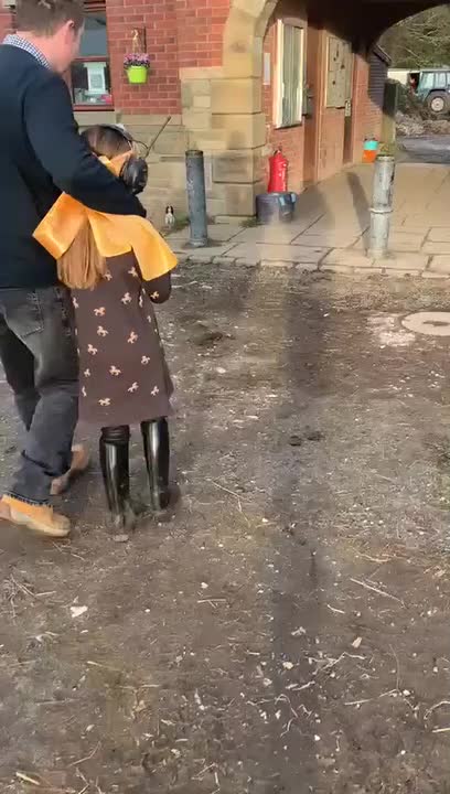 Loving Parents Surprise Their Daughter With a Pony