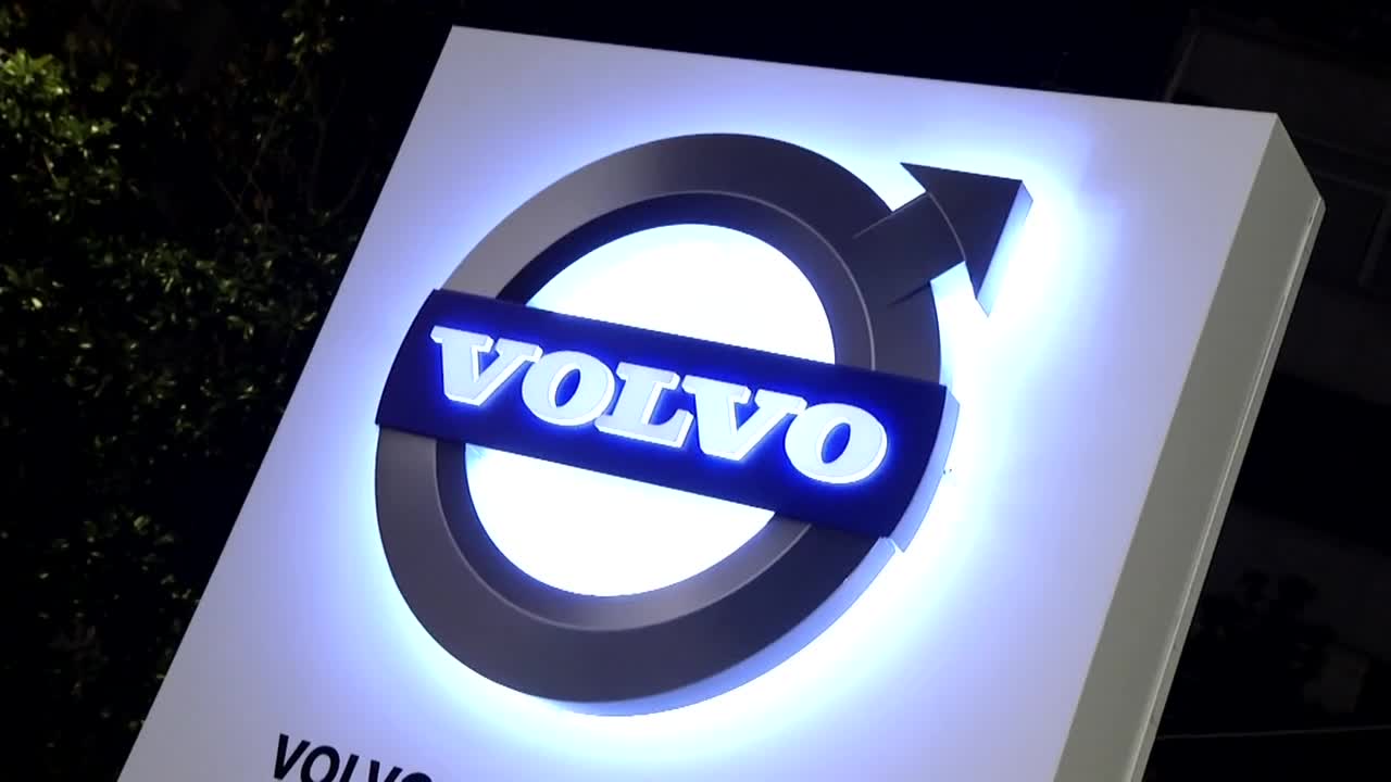 Volvo V40 Launch Street Parties