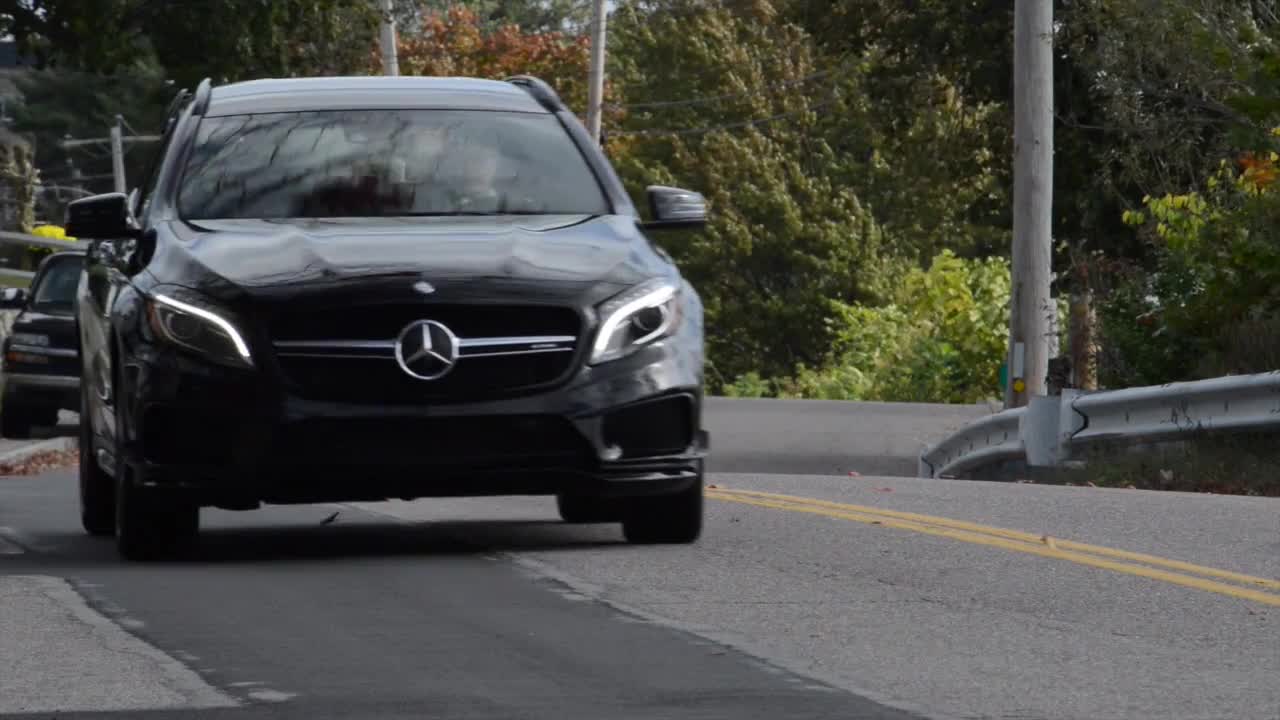 2015 Mercedes-Benz GLA 45 AMG review
