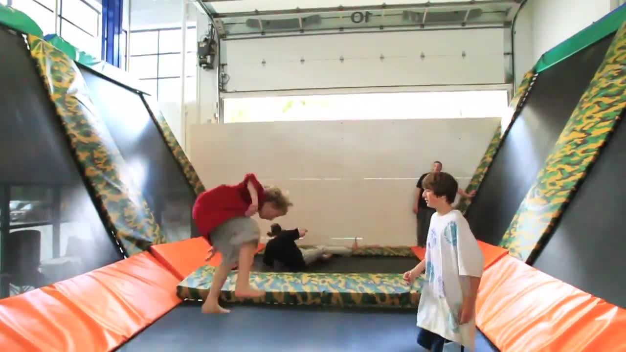 Bounce Trampoline Training