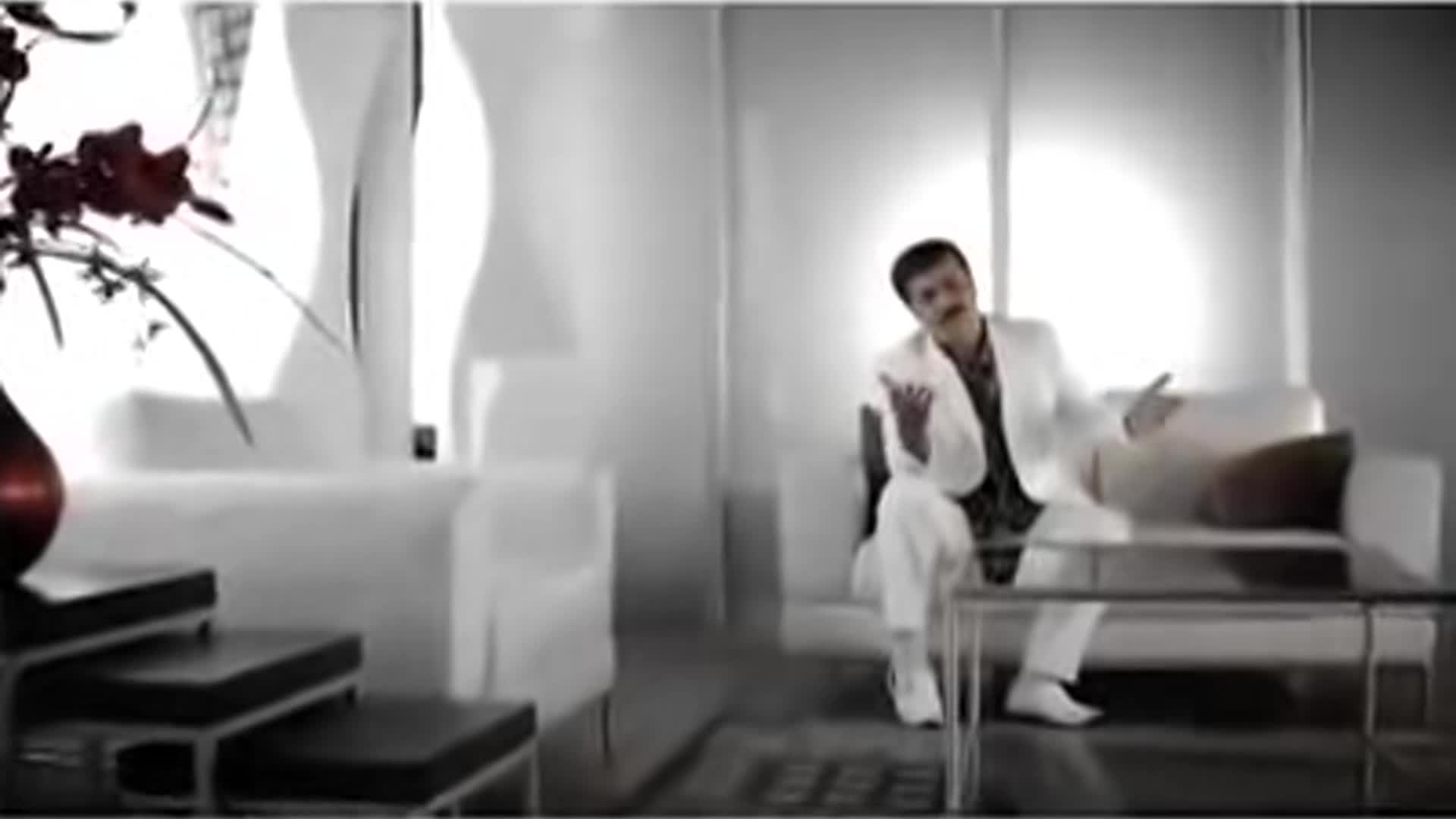 Jahan - Hess Mikonam Official Music Video