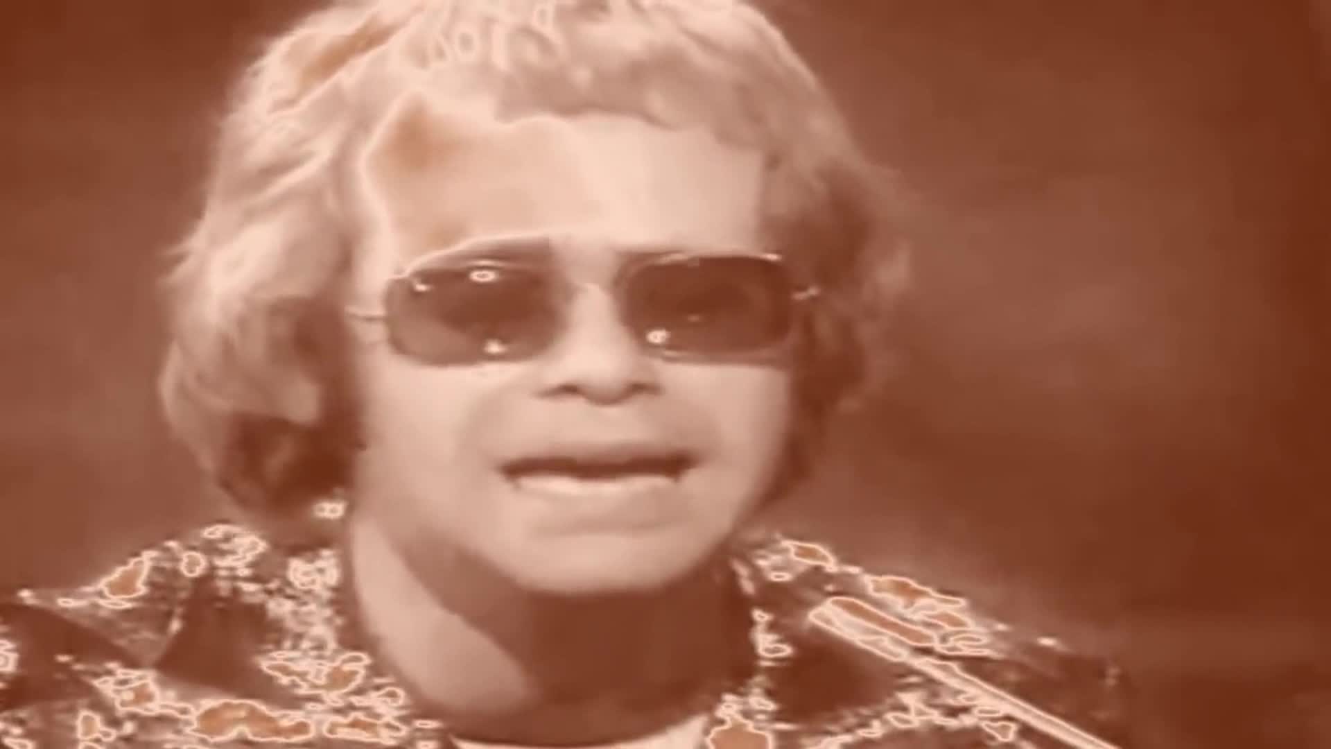 Elton John - Tiny Dancer Music Video - Music - 4fun.com