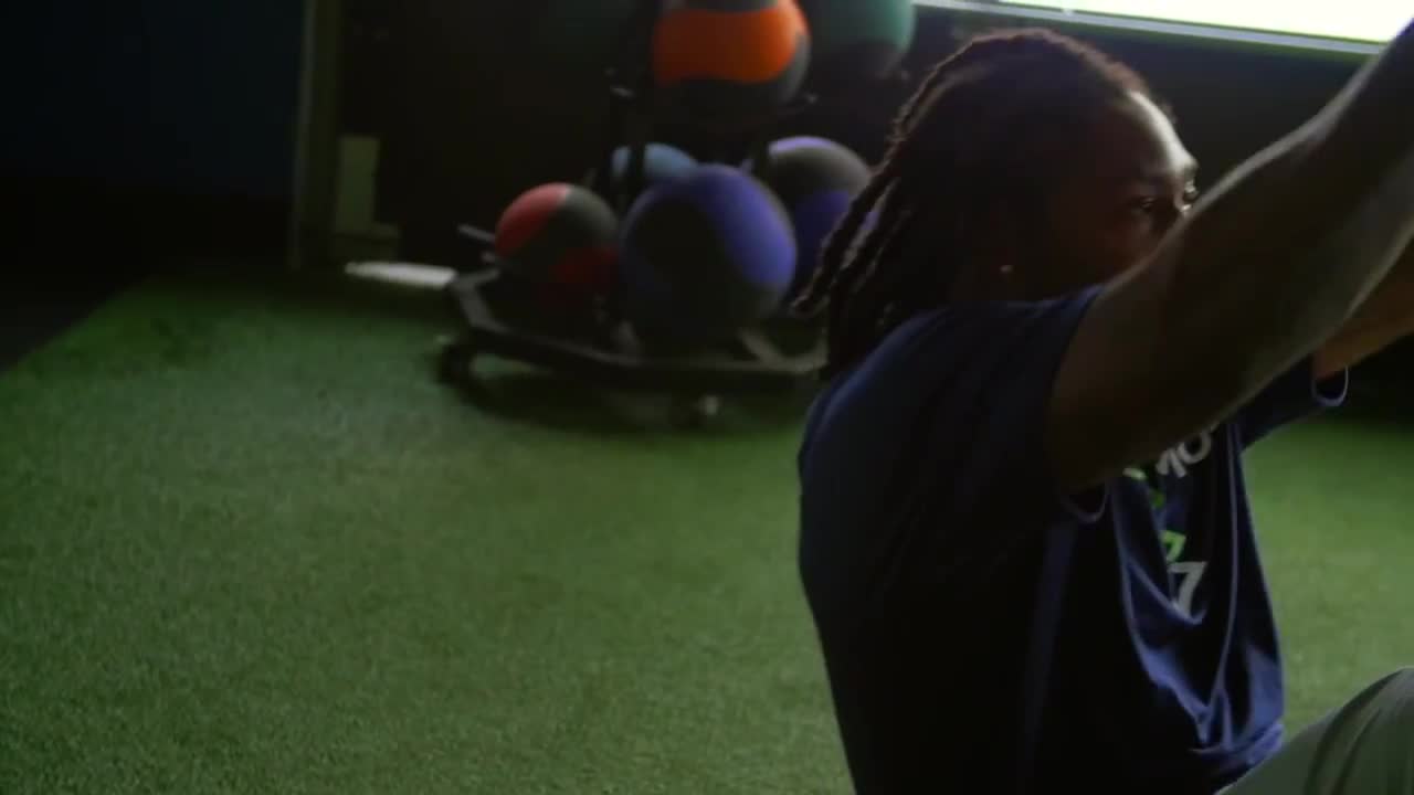 Skittles Commercial: Marshawn Lynch Gears Up